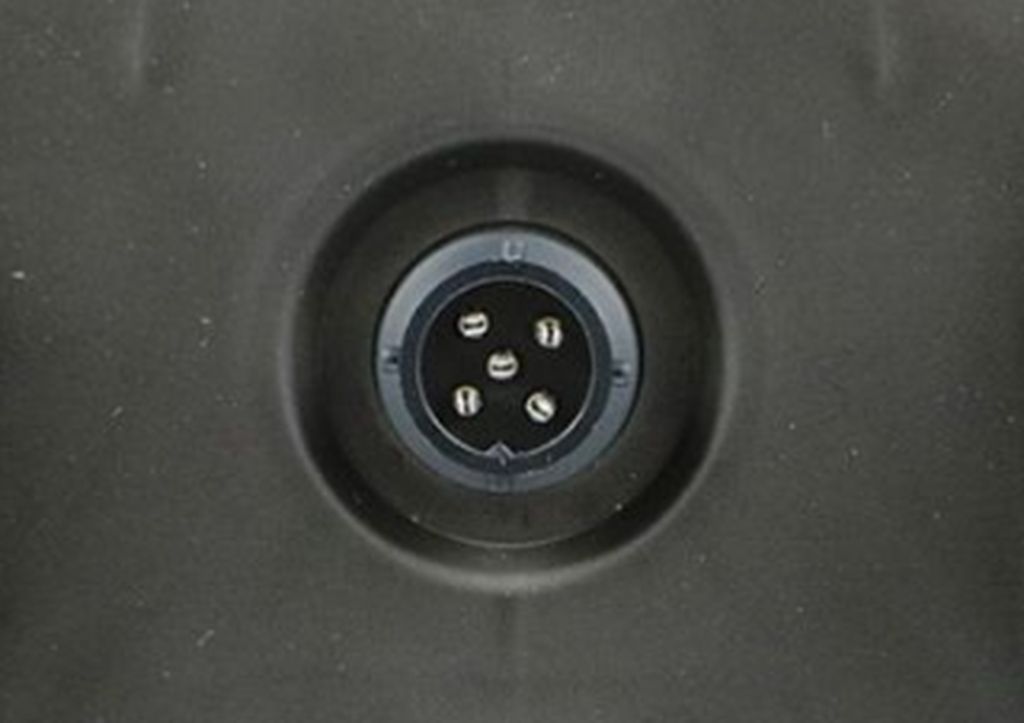 014000193_1.jpg