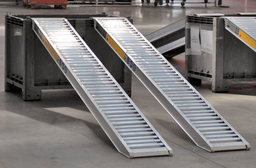 326218_1.jpg