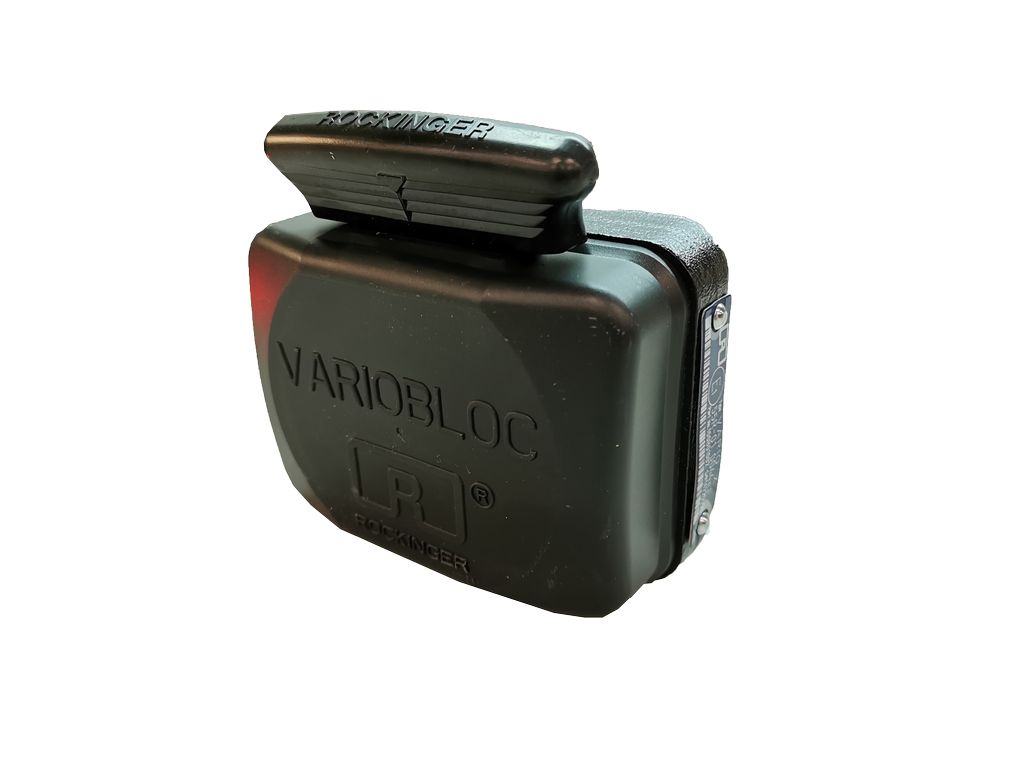 [ROE100B01002] Plaque de base Variobloc gab.trous 83x56