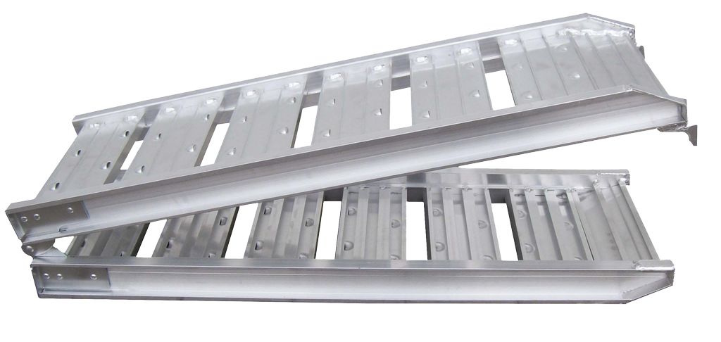 [018900011] Alu-Auffahrschiene, Sprossen, klappbar, mit Rand, 150 kg/Stk.