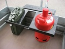 Ladungssicherung, 1 x Gasflasche, 2 x 20 l Kanister