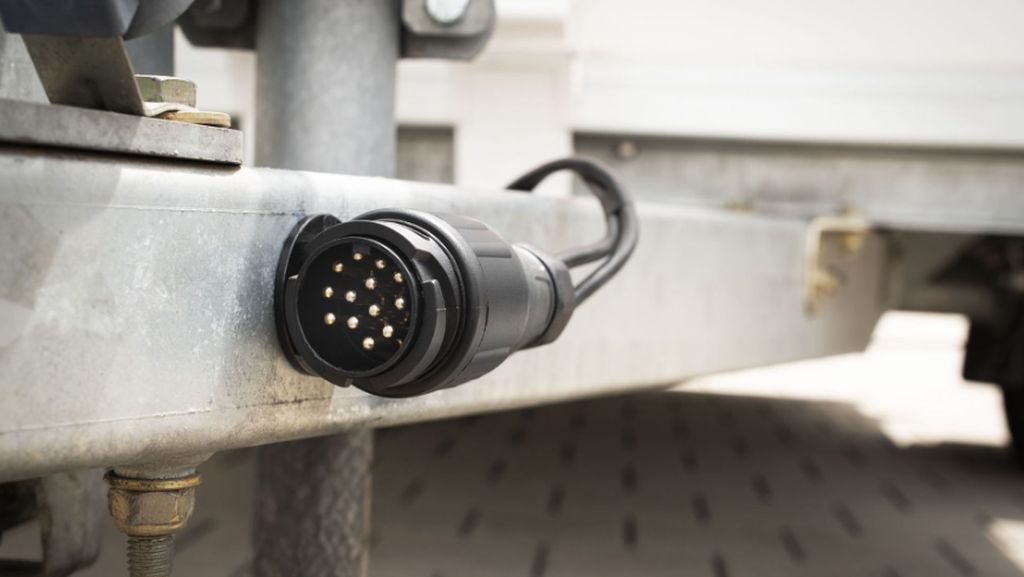 Connecteur 13 broches en plastique, « avec support magnétique » 12 V