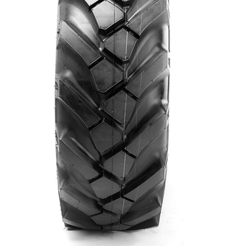 Pneu  11.5/80-15.3 14 PR 126/139 A8